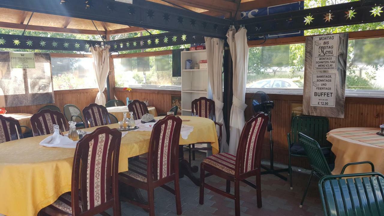 Appartement Leon'S Silberwald à Strasshof an der Nordbahn Extérieur photo